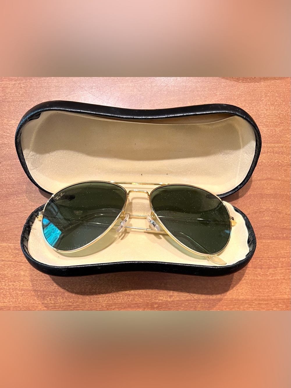 Ray Ban Aviator Sunglasses with Case